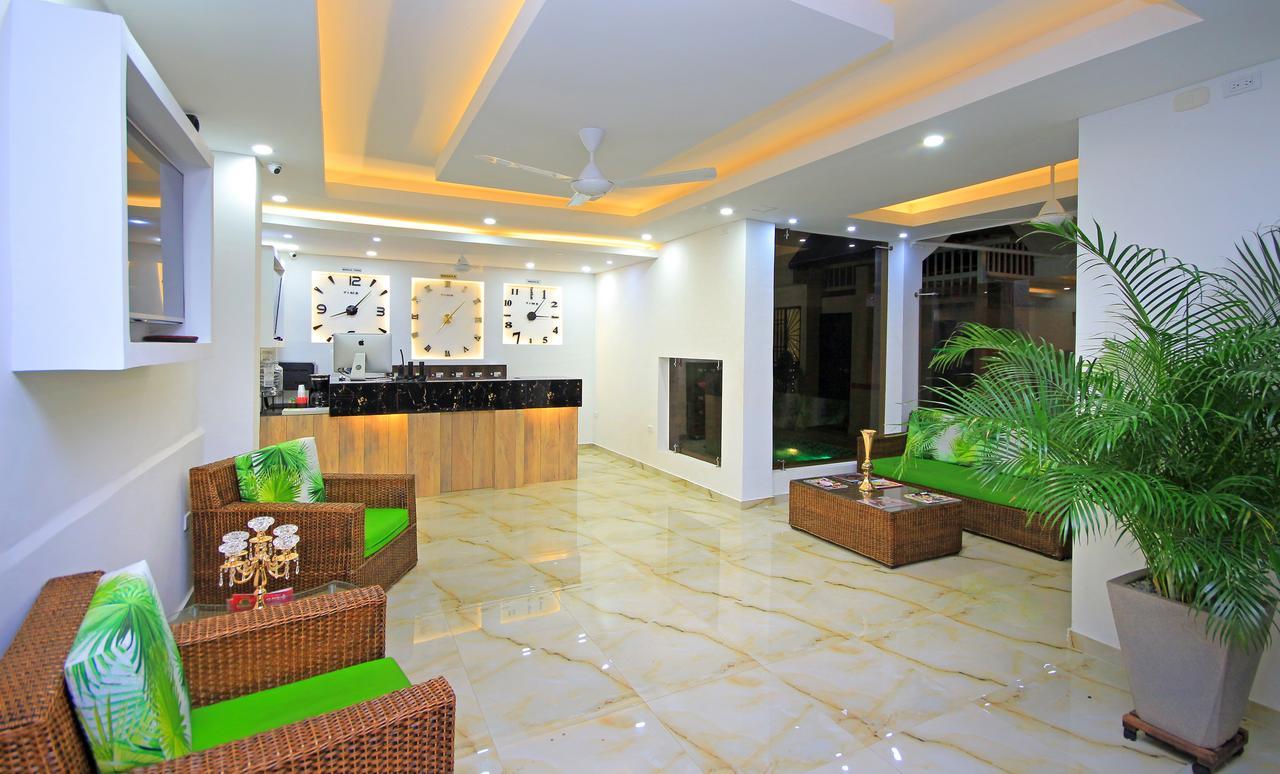 0asis De La Colina Boutique 2*